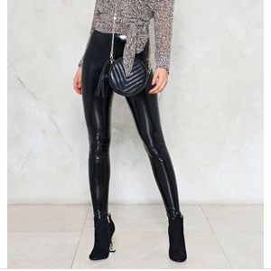 BLACK metallic/liquid leggings